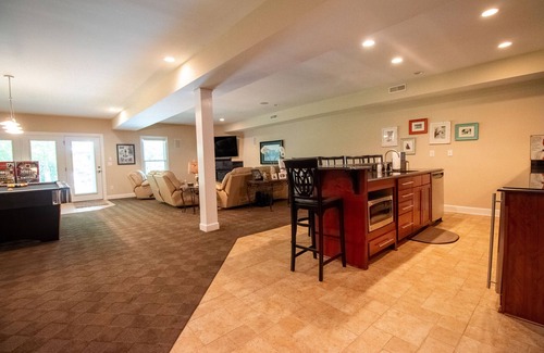 Buechel Haus | Razor Creek Estates - Dream Home!