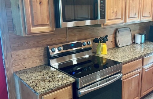 Fort McCoy Haus | Realitätscheck / Salt Springs