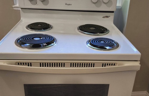 Colesville Villa | Remodeled Luxury 3 Full Bedrooms with common aread