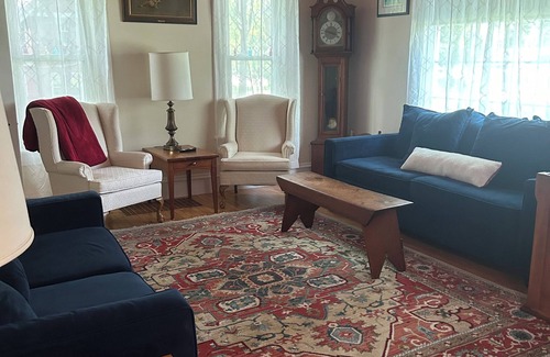 Fort Atkinson Sonstige | Red House Over Yonder - Completely renovated early 1900s farmhouse