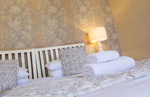 Lacock Hotel | Red Lion - B&B