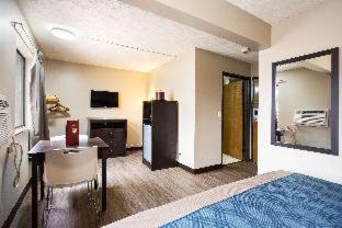 Olathe Hotel | Red Lion Inn & Suites Olathe Kansas City