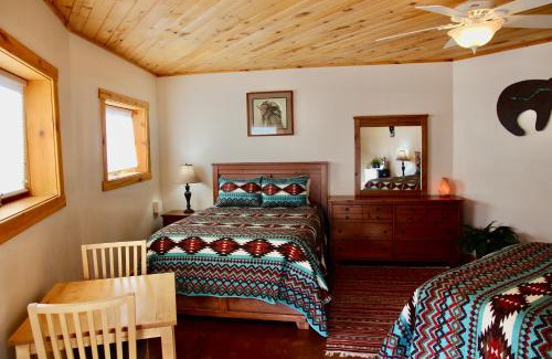 Moab South Valley Bed & Breakfast | Red Moon Lodge