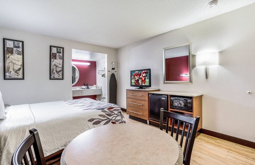 Allison Hotel | Red Roof Inn Gallup