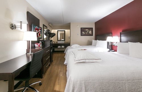 Hoffman Estates Hotel | Red Roof Inn PLUS+ Chicago - Hoffman Estates