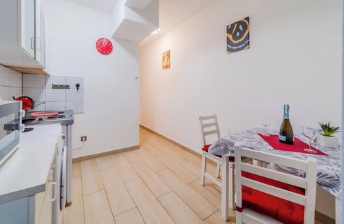 Zagreb Wohnung | Red Vibe Studio Central 1, Zagreb, Croatia