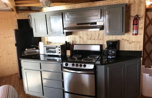 Alpine Bay Hütte | Jurte 1 Clear Creek Cove RV Resort für 6 Logan Martin Lake