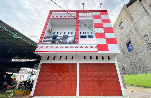 Medan Hotel | RedDoorz at Graha Aisyah Menteng Medan