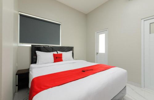 Rajabasa Hotel | RedDoorz near GSG UNILA Lampung