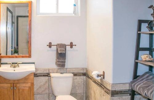 Moab South Valley Haus | Redrock Moab Tiny House w Large Loft Site 8