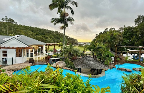 Coffs Harbour Wohnung | Reef @ Aanuka Beach Resort Pool / Spa / Tennis