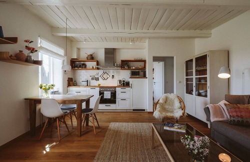 Uelvesbull Haus | Reetdachhaus Huus Uelvesbüll - Ferienwohnung Süd