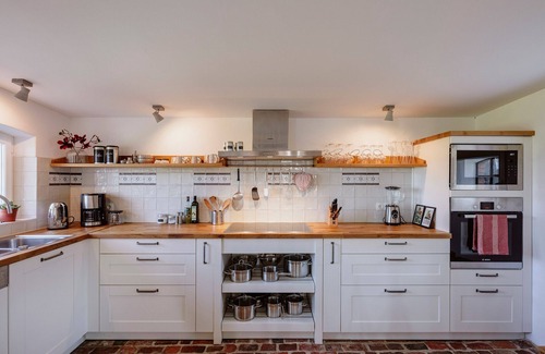 Uelvesbull Haus | Reetdachhaus Huus Uelvesbüll - Combination apartments south-west