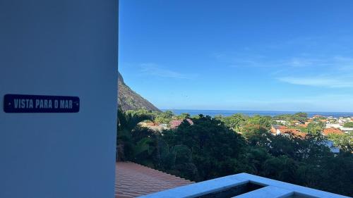 Itacoatiara Haus | Refúgio com vista mar e verde