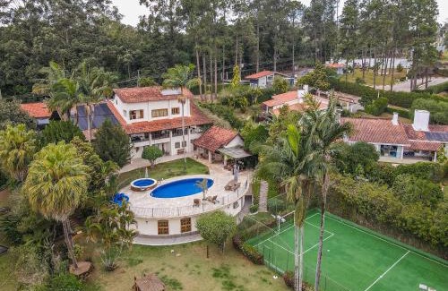 Carapicuiba Haus | Refúgio de Alto Padrão na Granja Viana