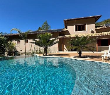 Olaria Haus | Refúgio em Lumiar: Piscina Aquecida, Área Gourmet e Rio Privado