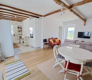 Caldas da Rainha Haus | Refúgio no Oeste com Vistas Perto Óbidos e Praias