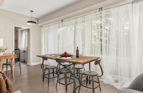 Radnor - Fort Myer Heights Wohnung | Refined 2BR King Suite with Gym and Lounge - The MORGAN