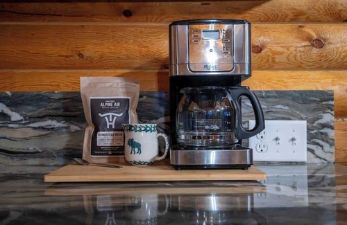 Driggs Kabine | Refinished Log Cabin on 5 Acres & Epic Teton Views