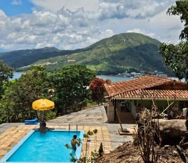 Capitolio Haus | Refugio a Beira do lago Piscina Churrasqueira Vista privelegiada para o Por dos sol Canto dos Passaros
