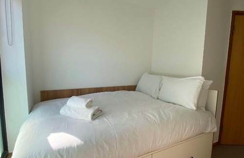 Cheltenham Hotel | Regency Hall Smart Cheltenham Ensuite Rooms d