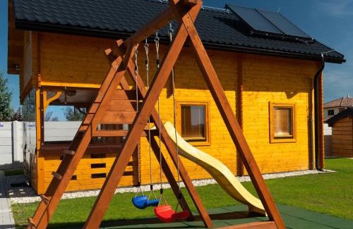 Velky Slavkov Haus | Rekreačné chaty Bedolandia