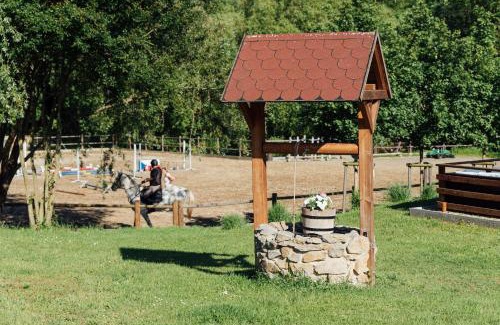 Bohemian-Moravian Highlands Haus | Rekreační a jezdecký areál Equifarm