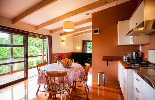 Kerikeri Haus | Relax a Lodge