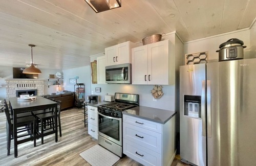 Deer River Kabine | Relax and recharge! Cabin on a tranquil bay on Deer Lake is a perfect get away!