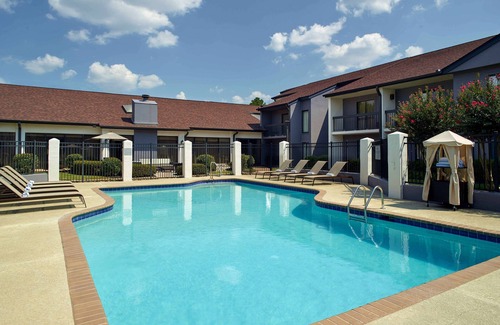 Norcross Haus | Relax and Unwind! 4 Comfortable Units, Free Parking, Pet-friendly, Onsite Pool
