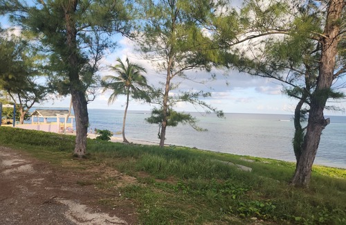 Bodden Town Wohnung | Relax and Unwind at our cozy 1-bedroom Apt, within 5 mins away from the beach