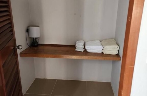 Caye Caulker Wohnung | Relax and Unwind in Our Serene Poolside Studio Retreat!"