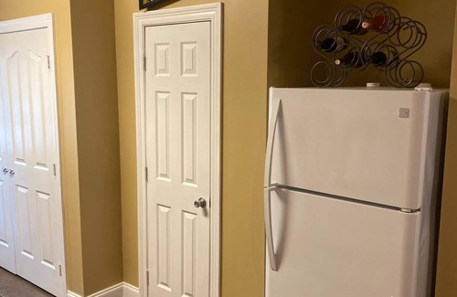 Tangipahoa Parish Haus | Relax in our beautiful New Orleans themed townhome