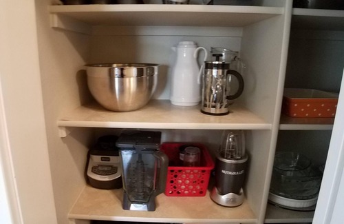 Meridian Haus | Entspannen Sie sich in Stil und Komfort! Haus in der Nähe von Pool w / ALL Ausstattung zur Verfügung gestellt.