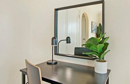 Skokie Wohnung | Relaxing 1BR Apt in Downtown Skokie