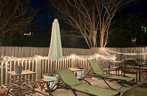 Little Rock Haus | Relaxing 2-bedroom home in the heart of West Little Rock with a hot tub.