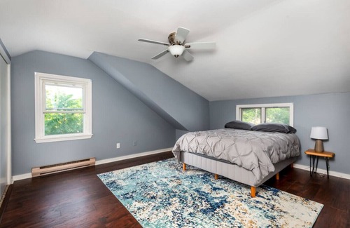 South Portland Haus | Relaxing 3 BD Home: Close to Downtown Portland