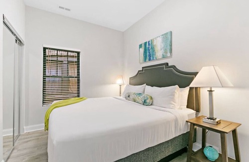 Avondale Wohnung | Relaxing 3BR Apt with King Beds & Washer