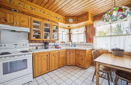 Greenbush Wohnung | Relaxing 3BR Retreat on Lake Huron’s Shore