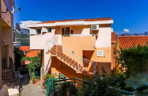 Gospostina Wohnung | Relaxing Apt on Budva Coastline - 1 Bedroom Apt