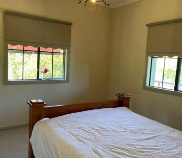 Foster Haus | Relaxing & beautiful Miner's cottage near Wilson’s Prom