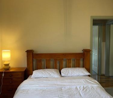 Foster Haus | Relaxing & beautiful Miner's cottage near Wilson’s Prom