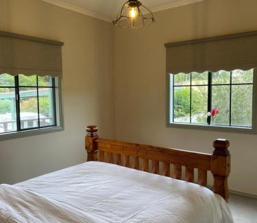 Foster Haus | Relaxing & beautiful Miner's cottage near Wilson’s Prom