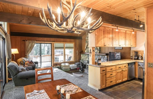 Carnelian Bay Haus | Relaxing Carnelian Bay Retreat - within walking distance to lake