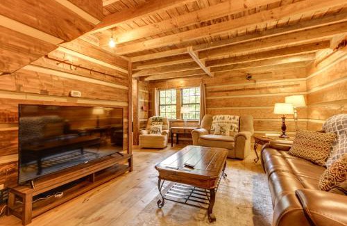 Deerfoot Park Estates Haus | Relaxing Cosby Cabin with Fire Pit and Covered Porch!
