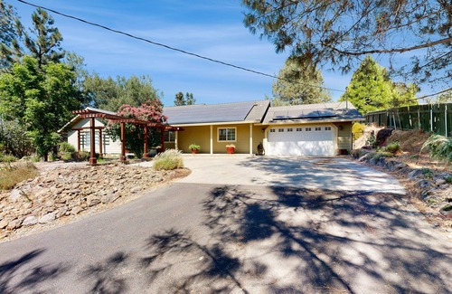 Copperopolis Haus | Relaxing home with pool, firepit and board games