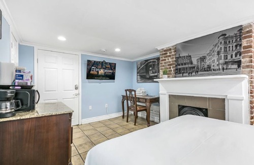 Mid-City Hotel | Relaxing NOLA Getaway on Canal