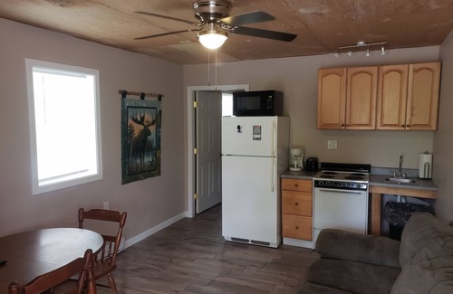 South Aroostook Kabine | Remote Hunting Cabin in Northern Maine - Moose's Den
