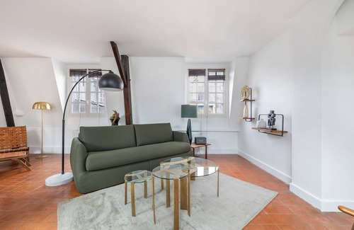 Marais Wohnung | Renaissance, 2BR/1BA, 5 people