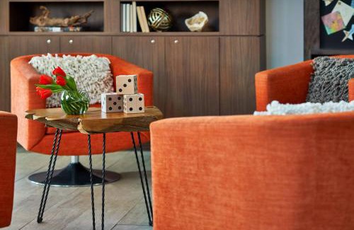 Glenview Hotel | Renaissance Chicago Glenview Suites Hotel